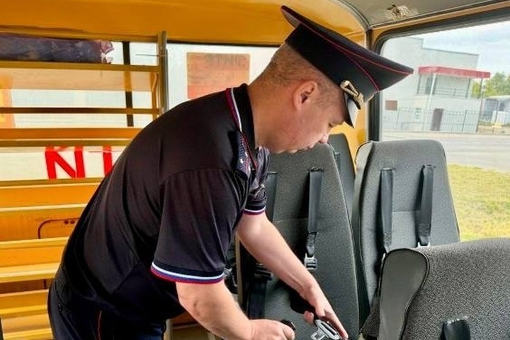 Школьные автобусы в Лунинском районе прошли проверку перед началом учебного года