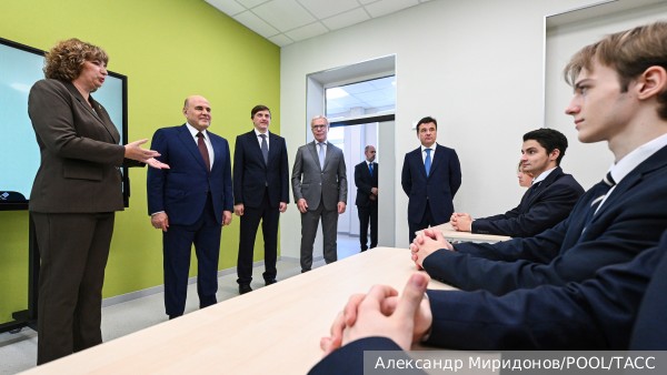 Мишустин загадал подмосковным школьникам математическую головоломку про камыши