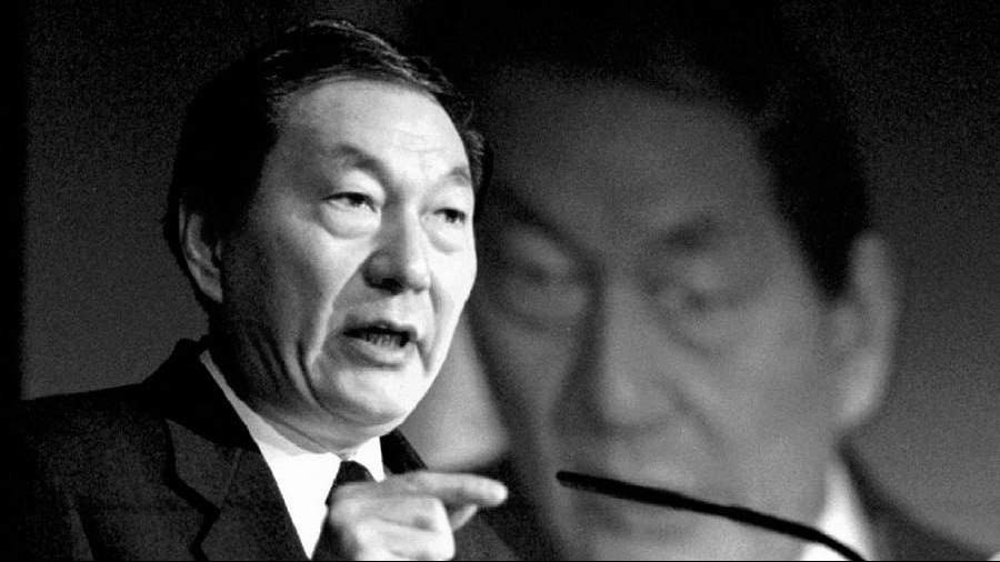 Экс-премьер госсовета КНР Чжу Жунцзи скончался в возрасте 98 лет в Пекине