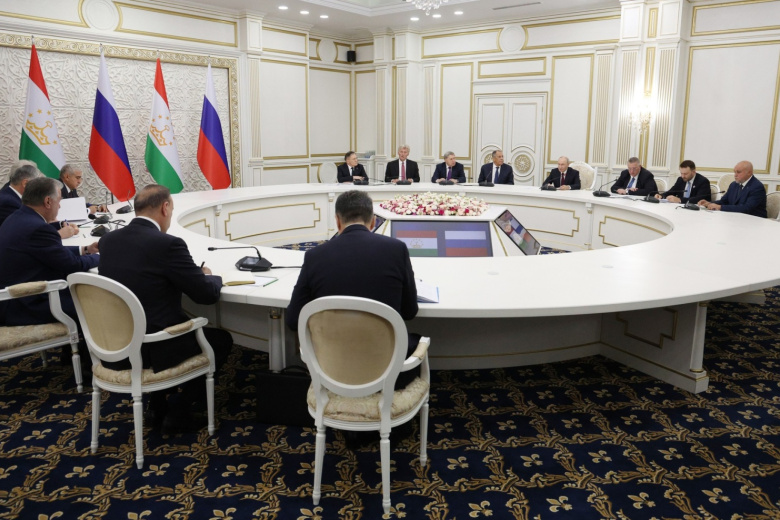 Рахмон рассказал, как идет строительство Русского театра в Душанбе