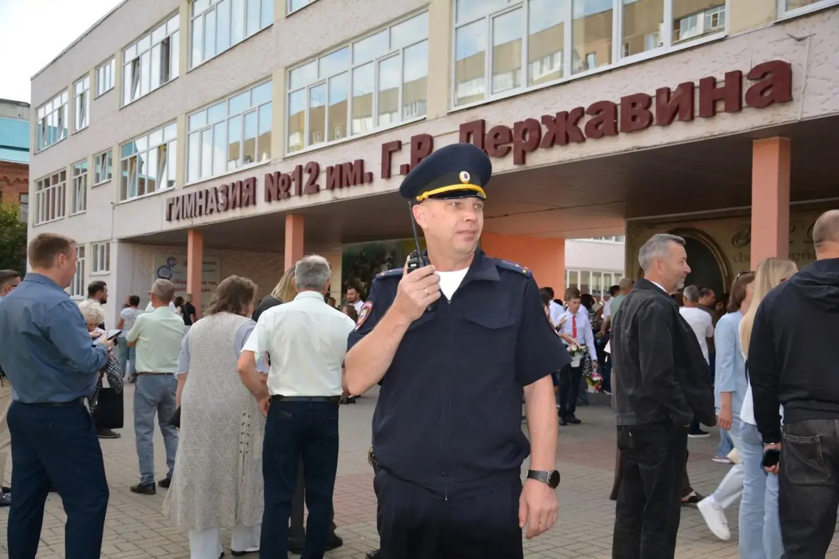 Более 1,5 тысяч полицейских обеспечили безопасность в День знаний в Тамбовской области