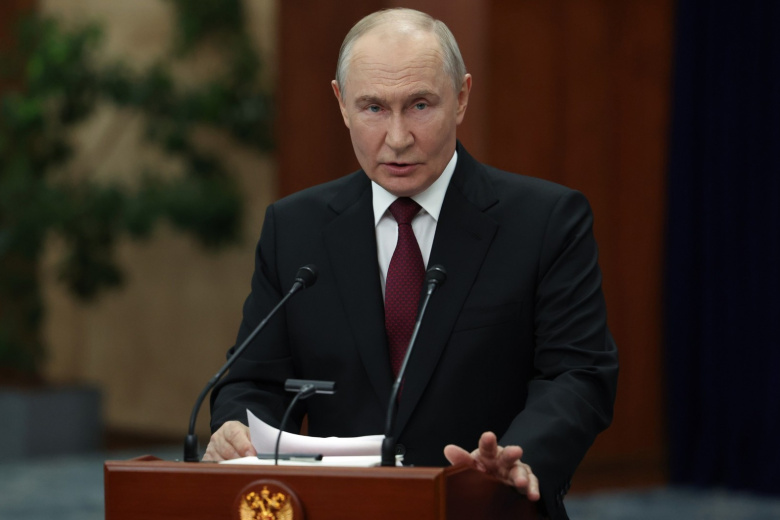 Путин приехал на крупнейшую в России верфь «Звезда»