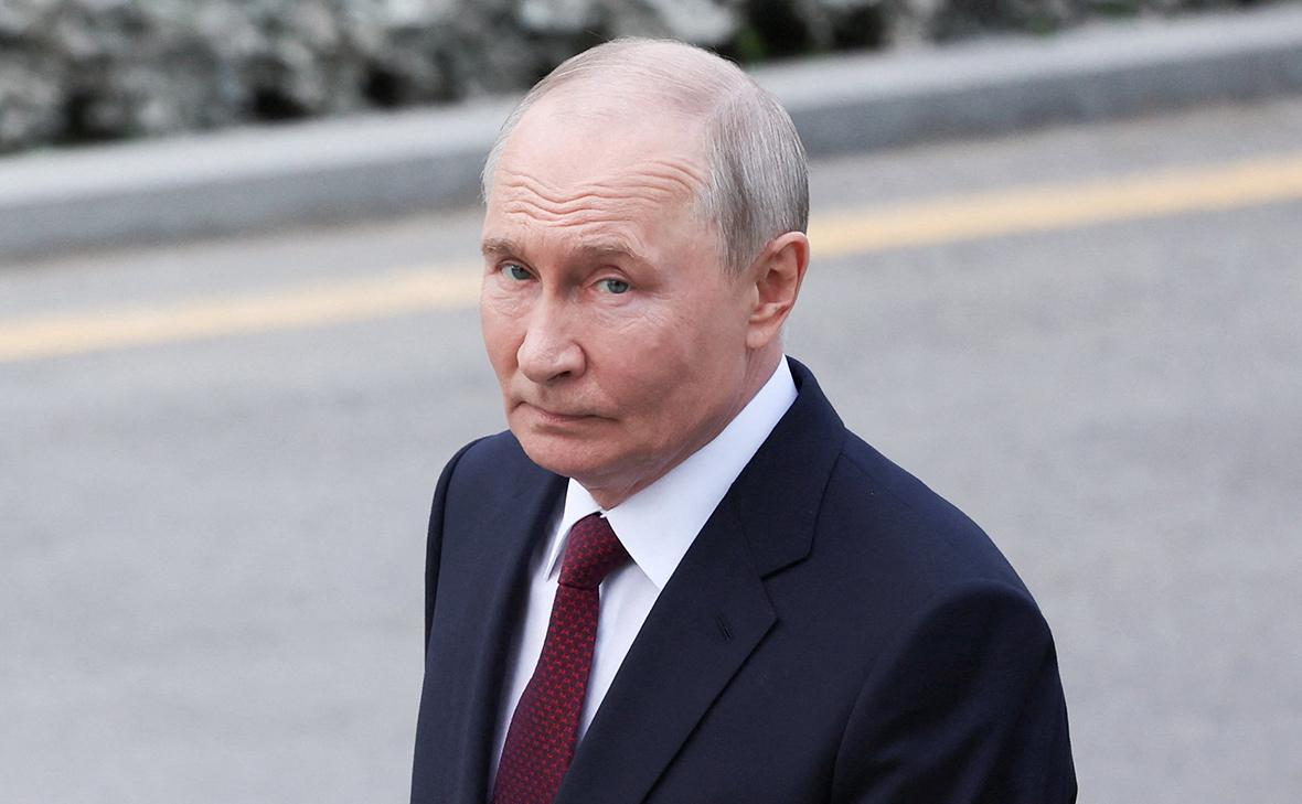 Ушаков опроверг сообщения об отказе Путина от встречи с главой ЦРУ