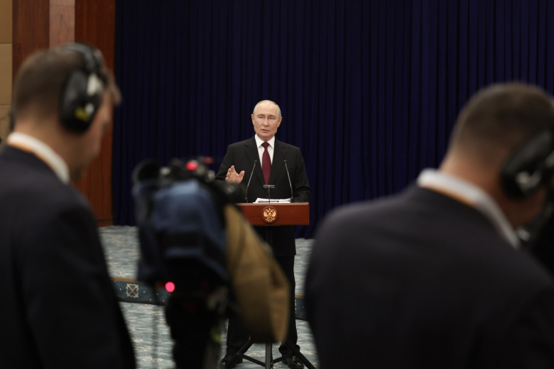«Численность до 2 тыс.»: Путин заявил о завершении окружения под Харьковом