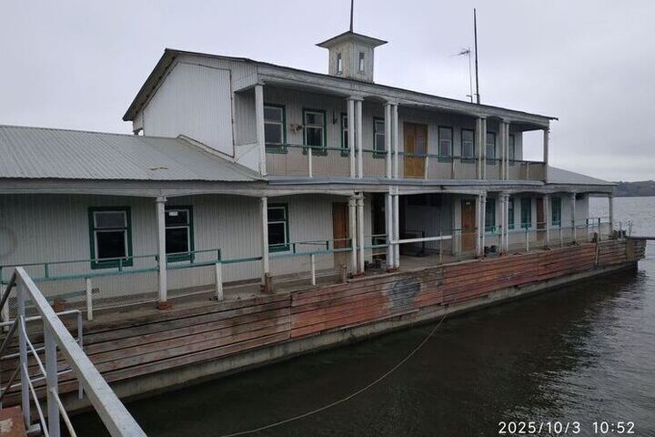 В Костроме выставили на продажу бывшую плавбазу Детского морского центра