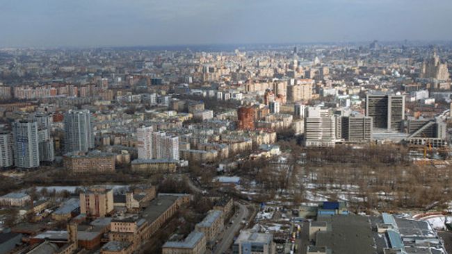В Москве отремонтировали около 50 домов с красными кирпичными карнизами