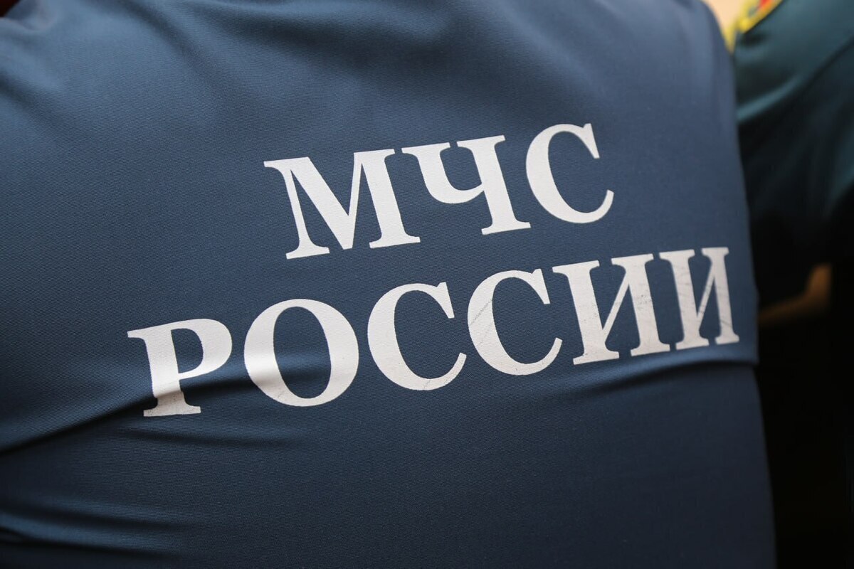 В Сочи спасатели эвакуировали травмированного подростка из ущелья