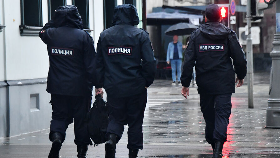 В Новой Москве подросток пронес в школу холодное оружие