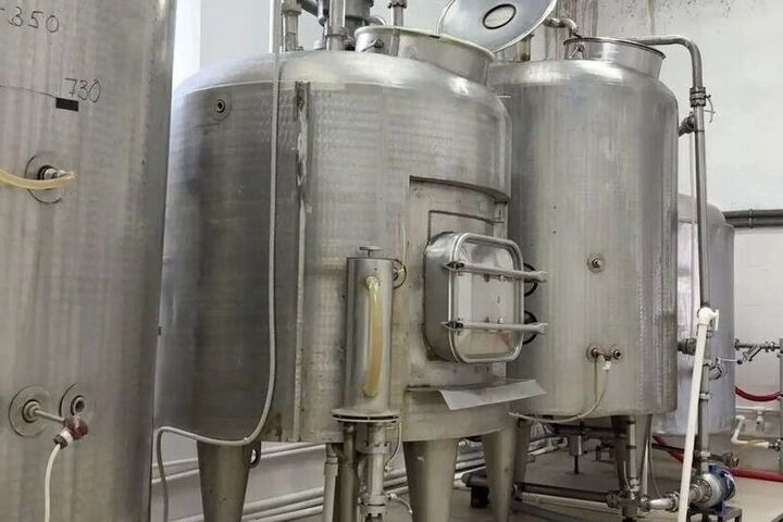 Под Вологдой закрыли подпольное производство алкогольной продукции