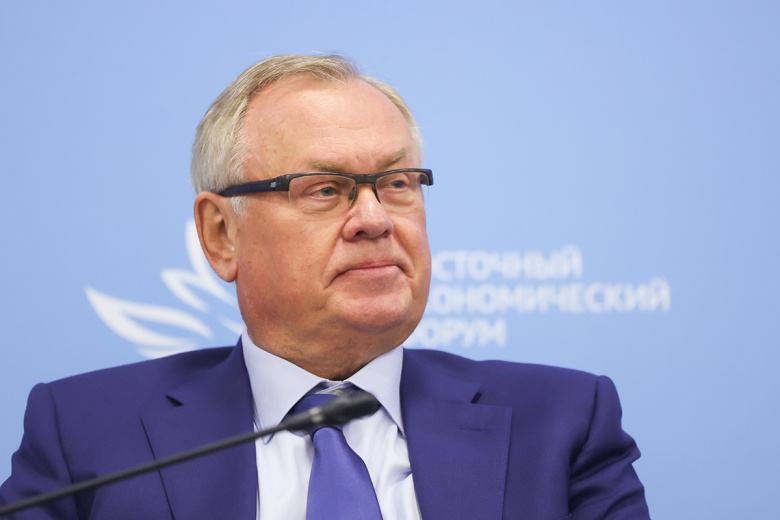 Глава ВТБ рассказал о своей первой зарплате