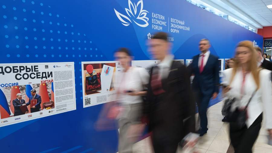 На ВЭФ стартовала фотовыставка «Добрые соседи»