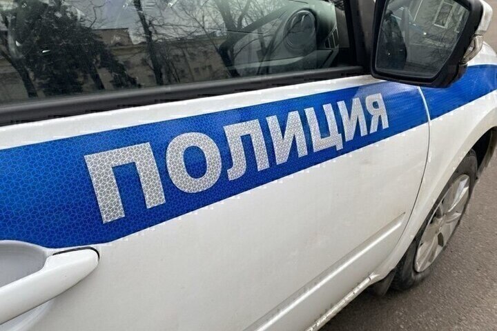 В Борисовке молодой водитель «Мерседеса» влетел в опору ЛЭП