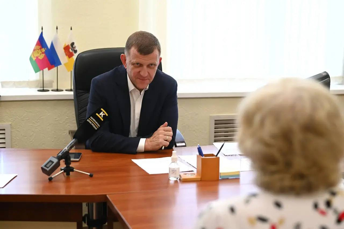В Краснодаре отремонтируют тротуар возле Детской школы искусств №12