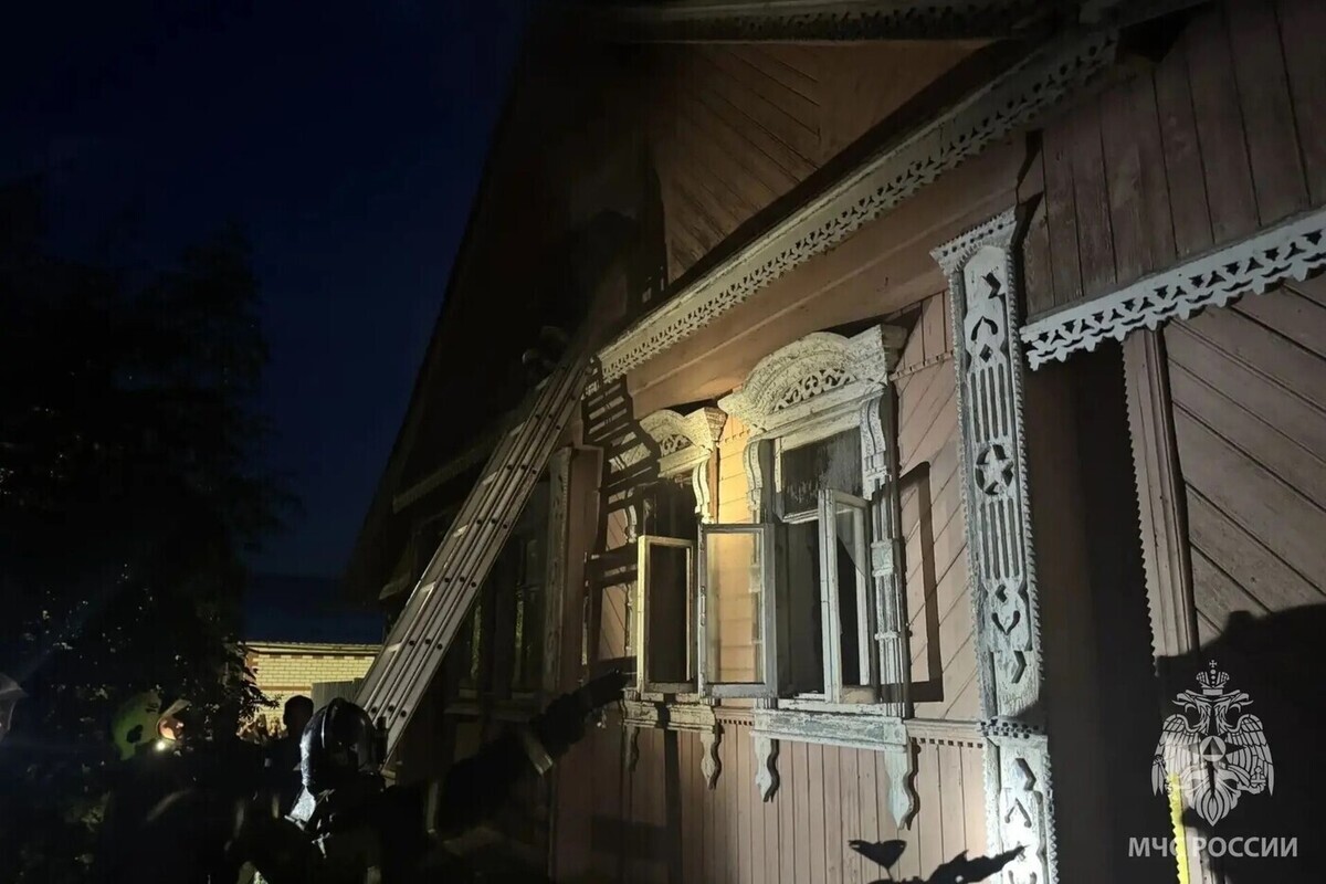 В Шуе при пожаре в жилом доме погиб 93-летний мужчина
