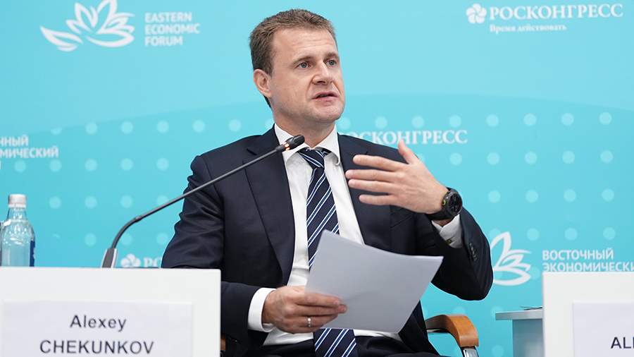 Чекунков рассказал о нахождении экипажа задержанного Норвегией судна в безопасности