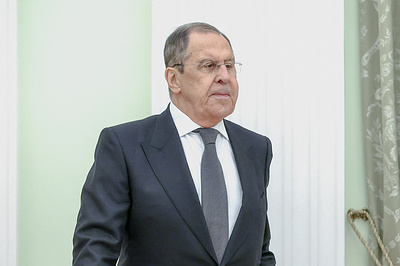 Лавров заявил о поиске НАТО поводов для своего искусственного существования