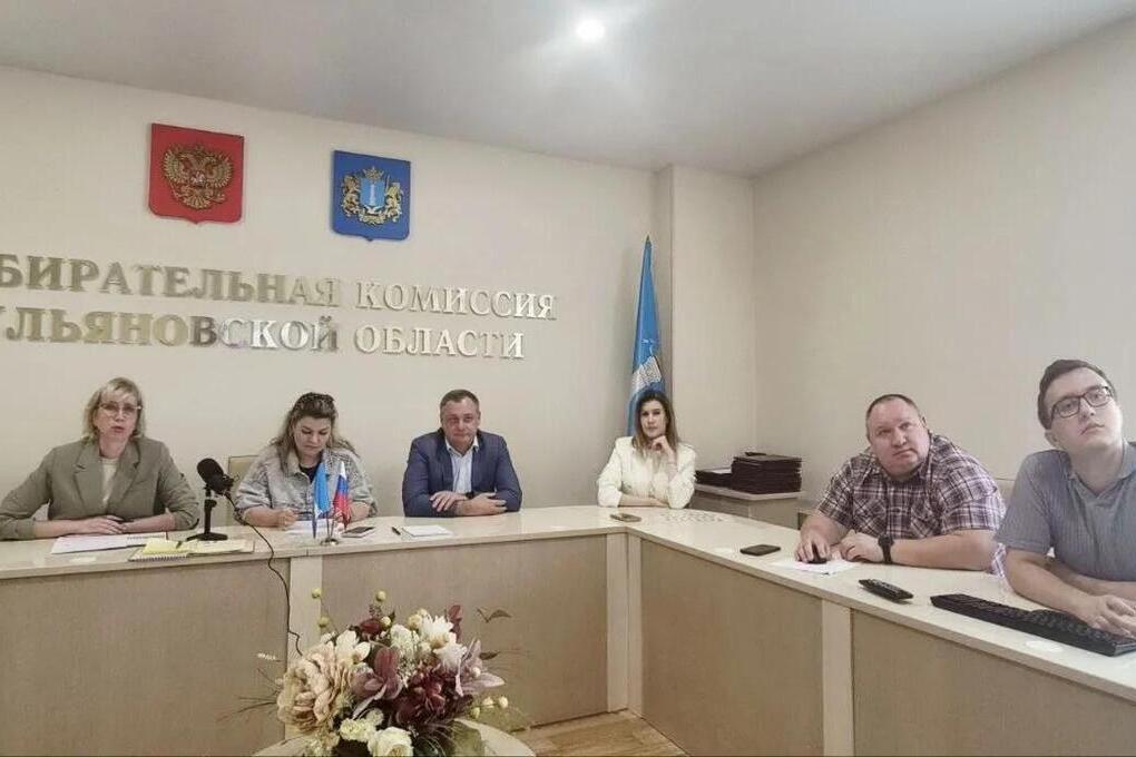 Постучат в дверь: к ульяновцам отправятся представители участковых избирательных комиссий — как они будут выглядеть