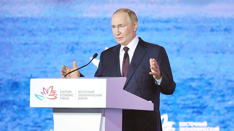 Путин выступает на пленарной сессии Восточного экономического форума. Трансляция