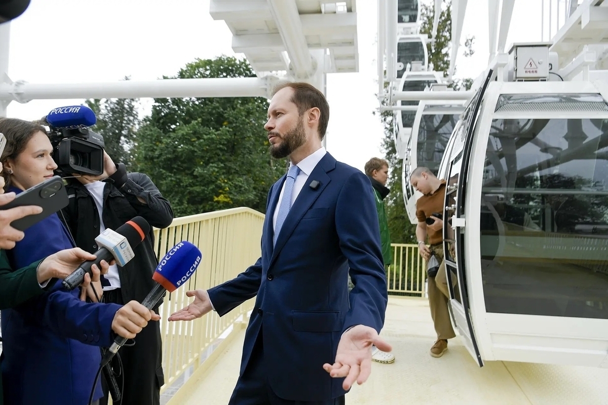 Виталий Королев поздравил жителей Твери с запуском нового колеса обозрения