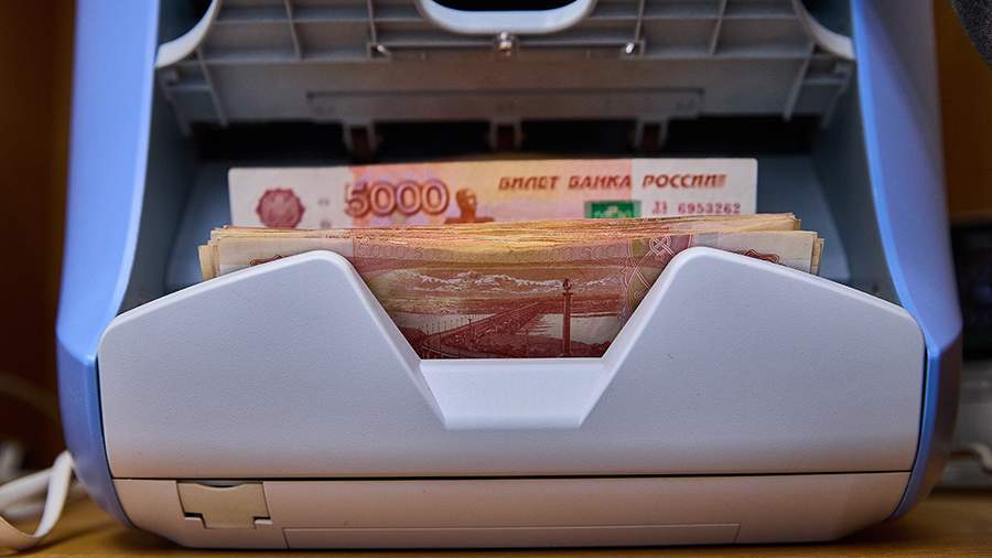 Путин назвал российский госдолг одним из самых низких в мире