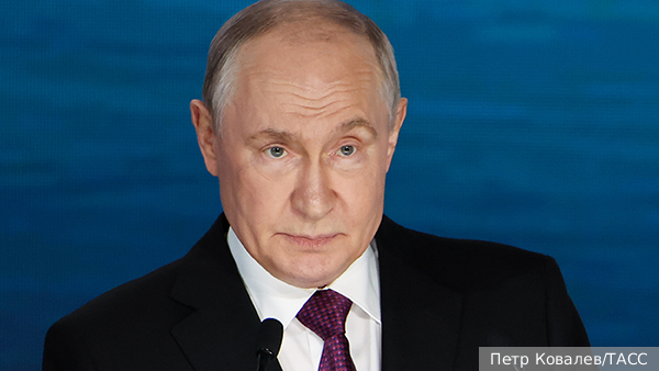 Путин потребовал нарастить инвестиции в Дальний Восток по трем направлениям