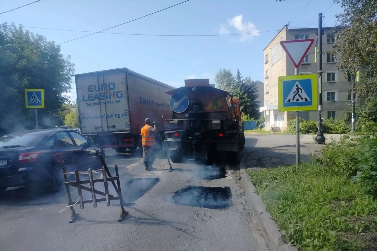 В Иванове дорожники потратили 800 тонн литого асфальта на ямочный ремонт