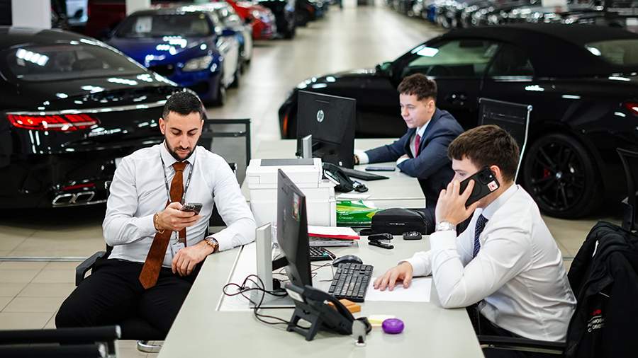 Более 131 тыс. авто продали в России по госпрограммам с начала года