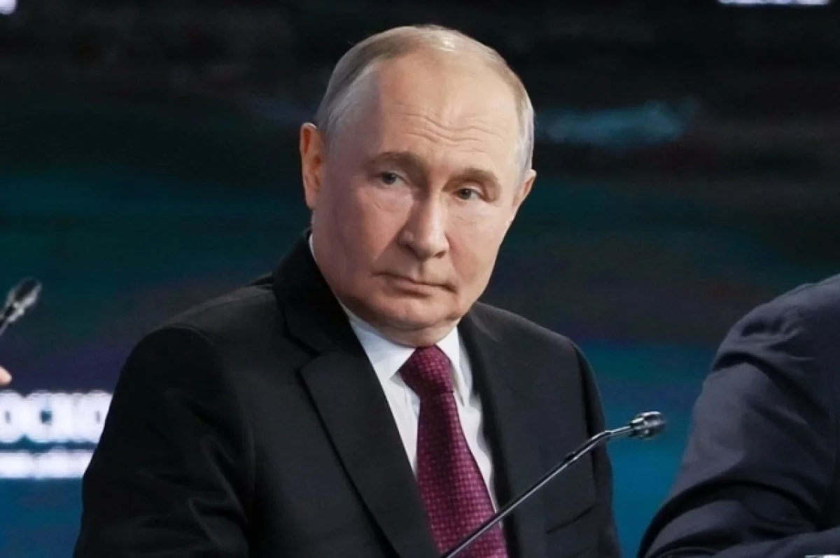 Путин заявил о продолжении контактов между РФ и администрацией США