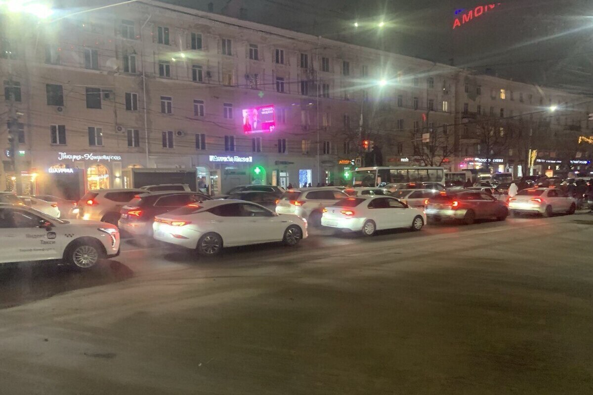 Росстат опубликовал актуальные цены на автомобильное топливо в Воронежской области