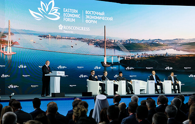Путин отверг возможность заморозки средств на счетах граждан