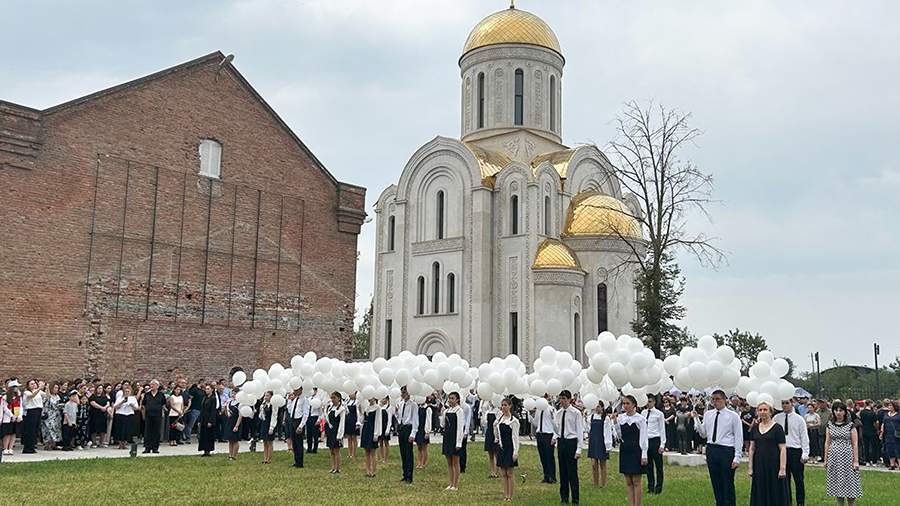 В Беслане прошла траурная церемония в память о жертвах теракта 2004 года