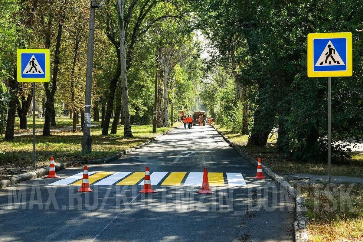В столице ДНР на бульваре Ивана Франко завершаются работы по благоустройству дорожной инфраструктуры