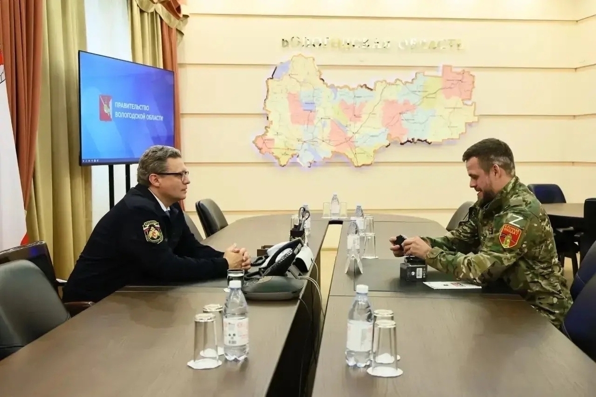 Глава Вологодчины Георгий Филимонов встретился с военкором Михаилом Суриковым