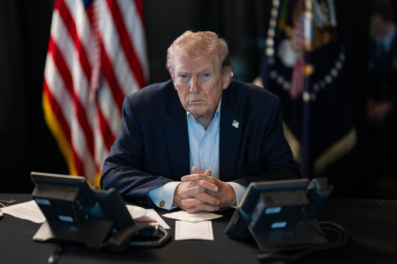 Трамп потребовал от ЕС миллиарды долларов, которые Байден отдал Украине