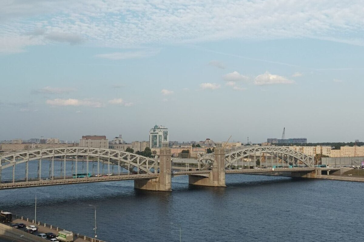 В Петербурге в ночь на 13 августа разведут только пять мостов