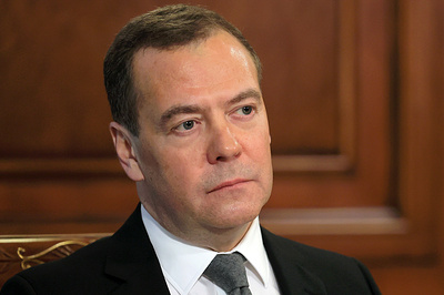 Медведев призвал восстановить пострадавшие территории Донбасса и Новороссии