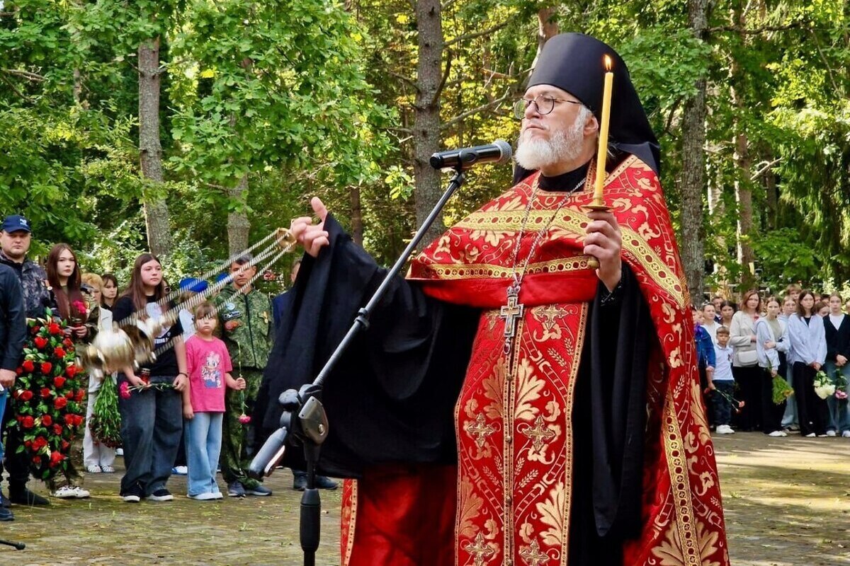 В Печорах прошла лития в день освобождения города от фашистов