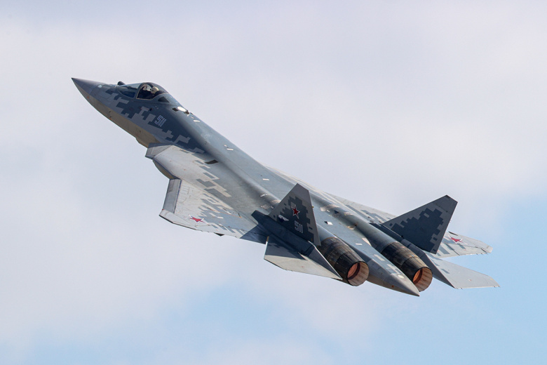 Россия впервые представит дроны для запуска с Су-57