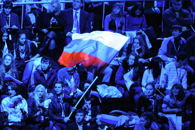 Российские флаги появились на трибунах турнира фигуристов в Японии