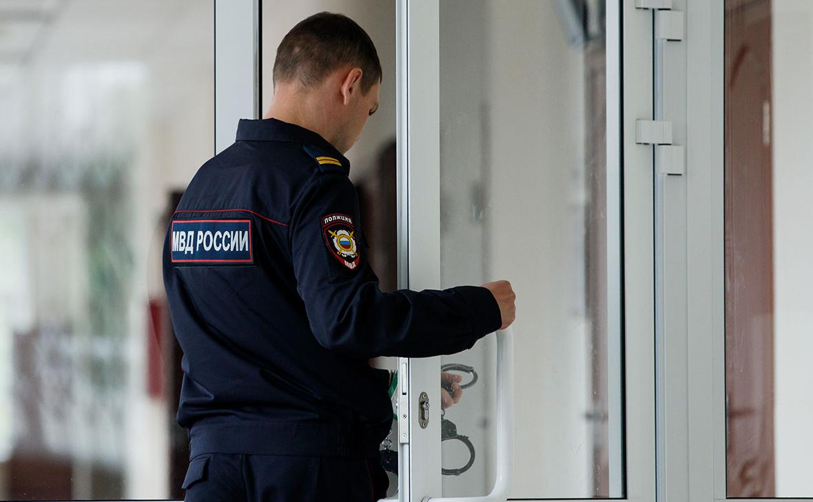 В Дагестане студент ранил ножом однокурсника из-за места за партой