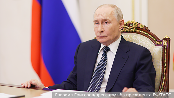 Путин вернулся в Москву после саммита ШОС и ВЭФ