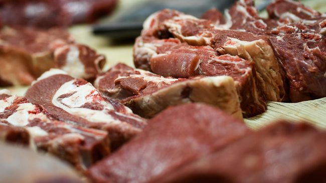ФАС проверит цены на говядину и мясо птицы у крупнейших производителей