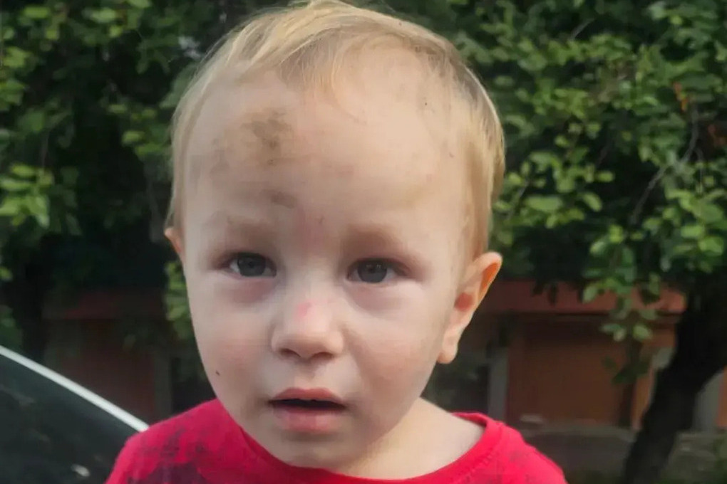 В Курске полицейские ищут родителей потерявшегося 2-летнего мальчика