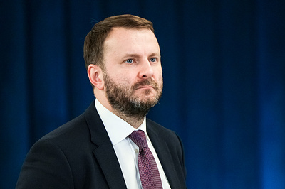 Орешкин предостерег от преждевременного регулирования ИИ