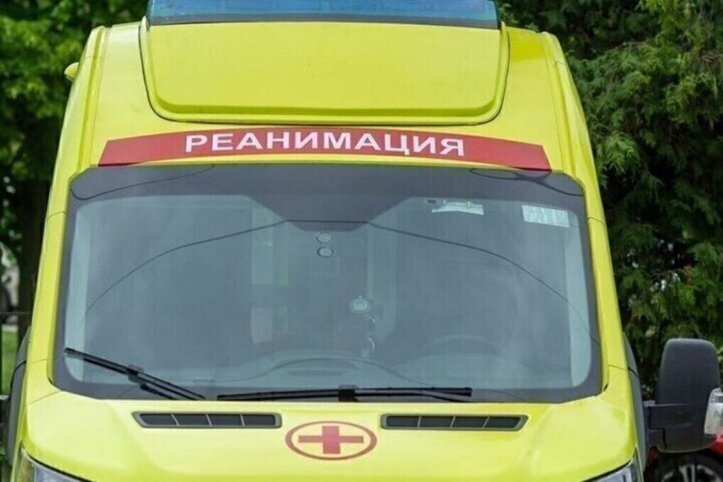 В Железногорске при столкновении мопеда и микроавтобуса пострадал юный водитель