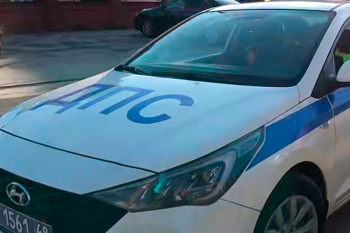 В Липецке водитель питбайка сбил студентов и скрылся