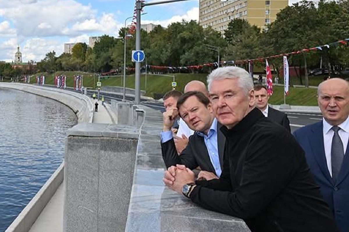 Собянин: Открыты благоустроенные набережные на левом берегу Москвы-реки