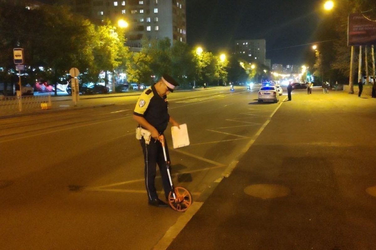 В Екатеринбурге 15-летняя школьница попала под автомобиль