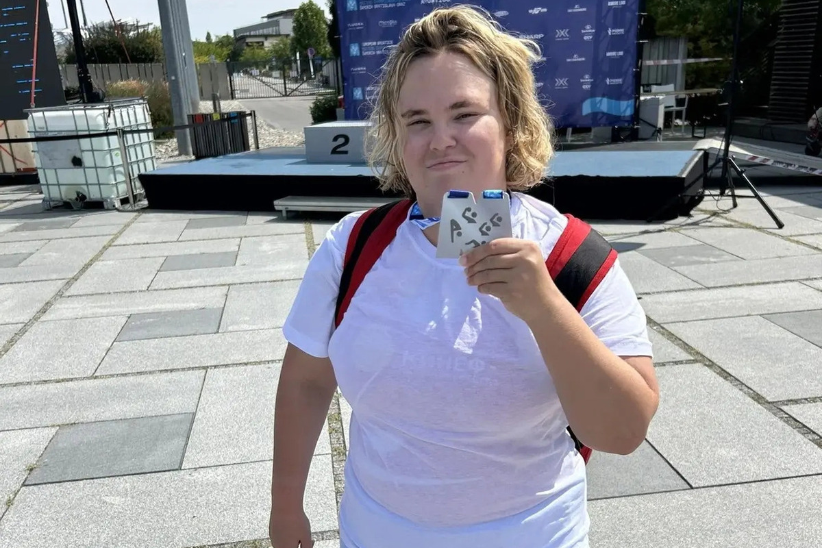Петербургские пловцы взяли золото и серебро на историческом чемпионате Европы