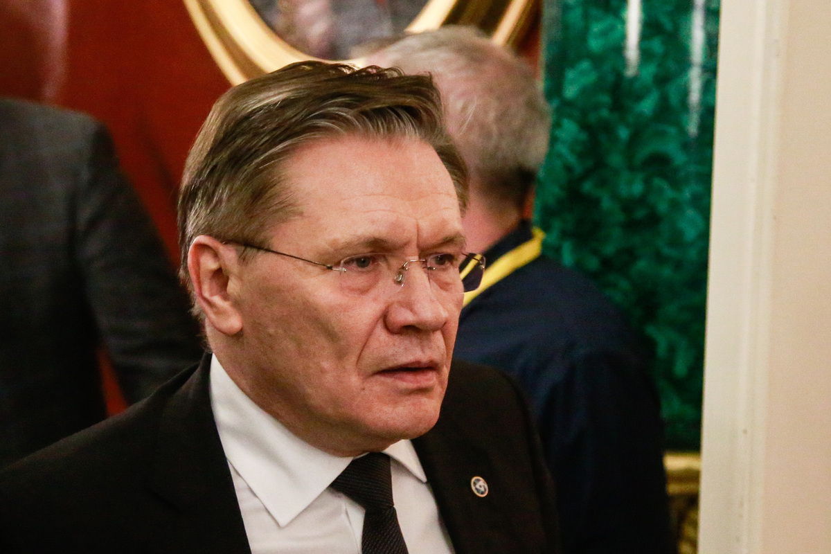 Бои у Запорожья заморожены на неделю ради ремонта ЛЭП